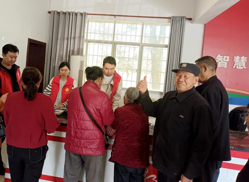 办卡不跑路，服务送上门！常德公交这场活动太暖了